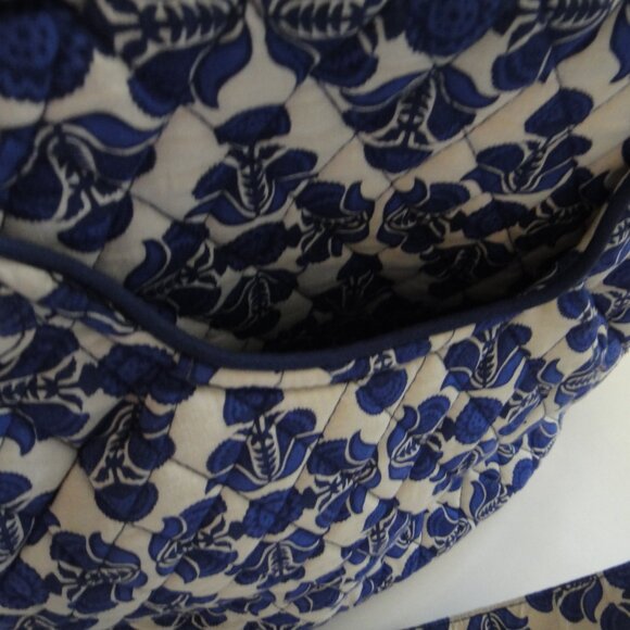 VERA BRADLEY Glenna Shoulder Bag Tote COBALT TILE Zipper Top Blue White Purse - Picture 11 of 15